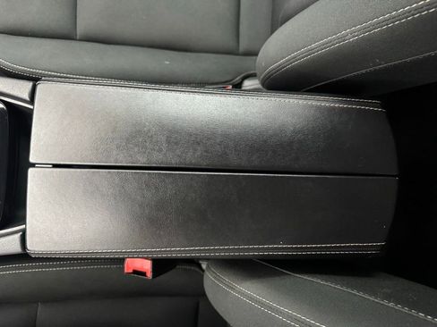 Used 2024 Nissan Rogue S image 26