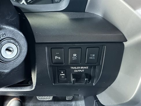 Used 2019 Toyota Tundra SR5 w/ TRD Off Road Package AWD/4WD image 21