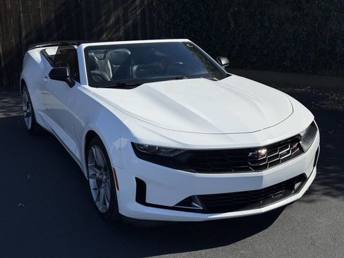 Used 2020 Chevrolet Camaro LT w/ RS Package image 9