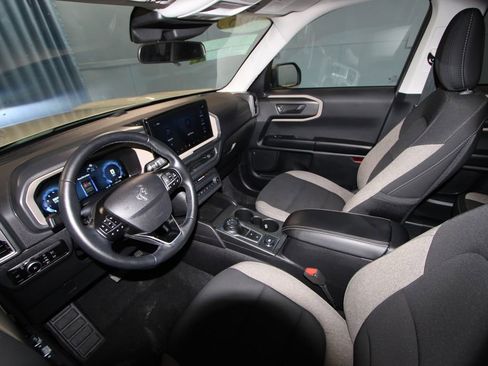 Used 2025 Ford Bronco Sport Big Bend w/ Convenience Package AWD/4WD image 2