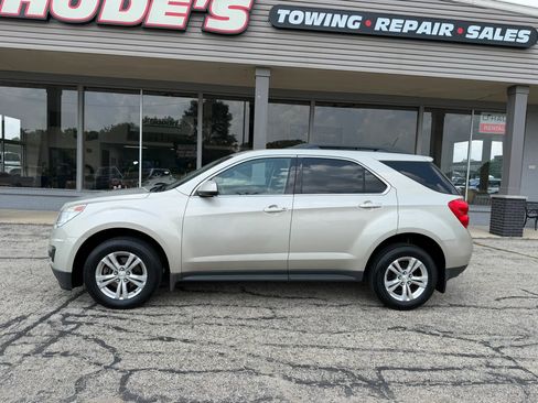Used 2015 Chevrolet Equinox LT w/ Driver Convenience Package FWD image 2