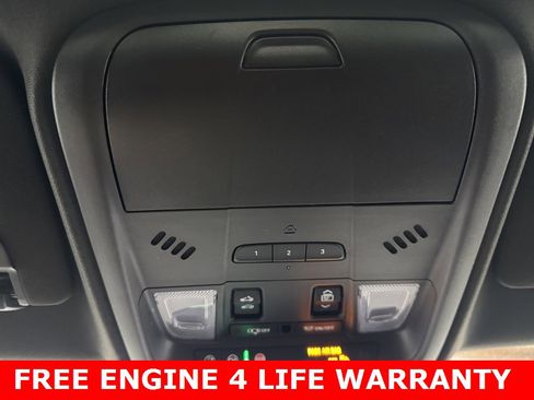 Used 2022 Cadillac XT4 Premium Luxury w/ Enhanced Visibility Package image 20