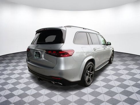 Used 2026 Mercedes-Benz GLS 450 4MATIC image 9