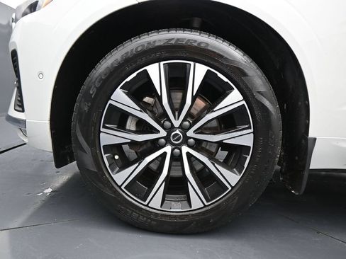 Used 2023 Volvo XC60 B5 Plus w/ Climate Package AWD/4WD image 29