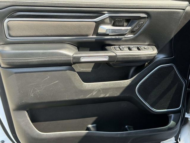 Used 2023 RAM 1500 Laramie AWD/4WD image 15