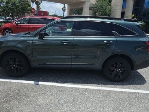 Used 2022 Kia Sorento S w/ Panoramic Sunroof Package AWD/4WD image 5