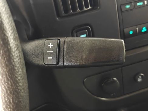 Used 2021 Chevrolet Express 3500 w/ Power Convenience Package image 12