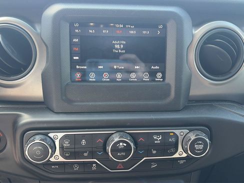 Used 2020 Jeep Wrangler Unlimited Sport AWD/4WD image 7