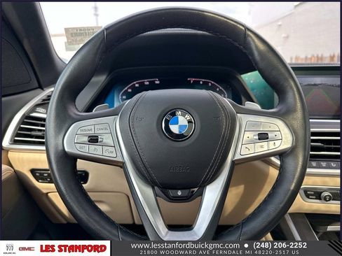 Used 2022 BMW X7 xDrive40i w/ Premium Package image 23