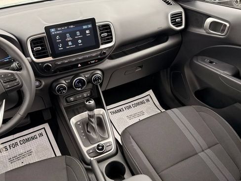 New 2026 Hyundai Venue SEL FWD image 23