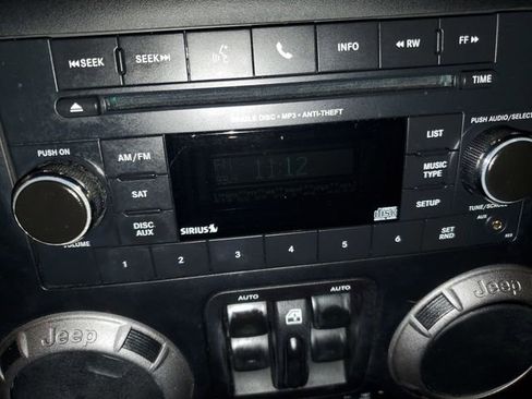 Used 2017 Jeep Wrangler Unlimited Sport w/ Quick Order Package 24S image 23