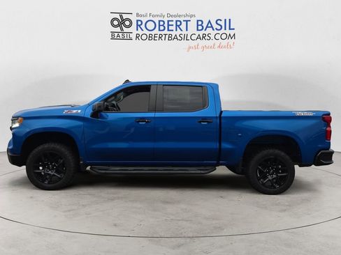 Used 2022 Chevrolet Silverado 1500 LT Trail Boss image 2