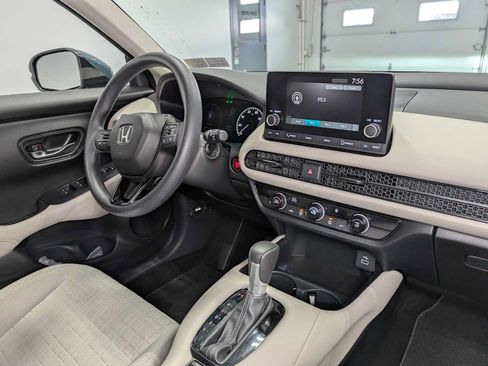 Certified 2023 Honda HR-V LX image 40