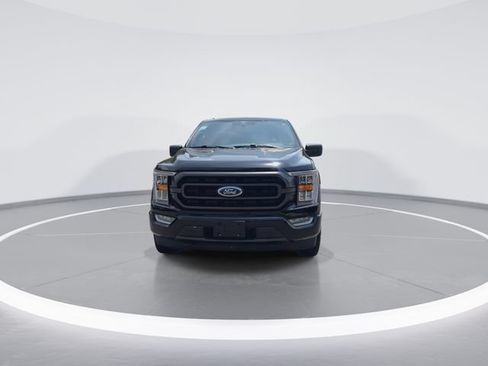 Used 2022 Ford F150 XLT w/ Equipment Group 302A High AWD/4WD image 3