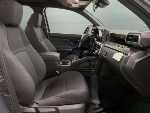 Used 2025 Toyota Tacoma SR5 image 21