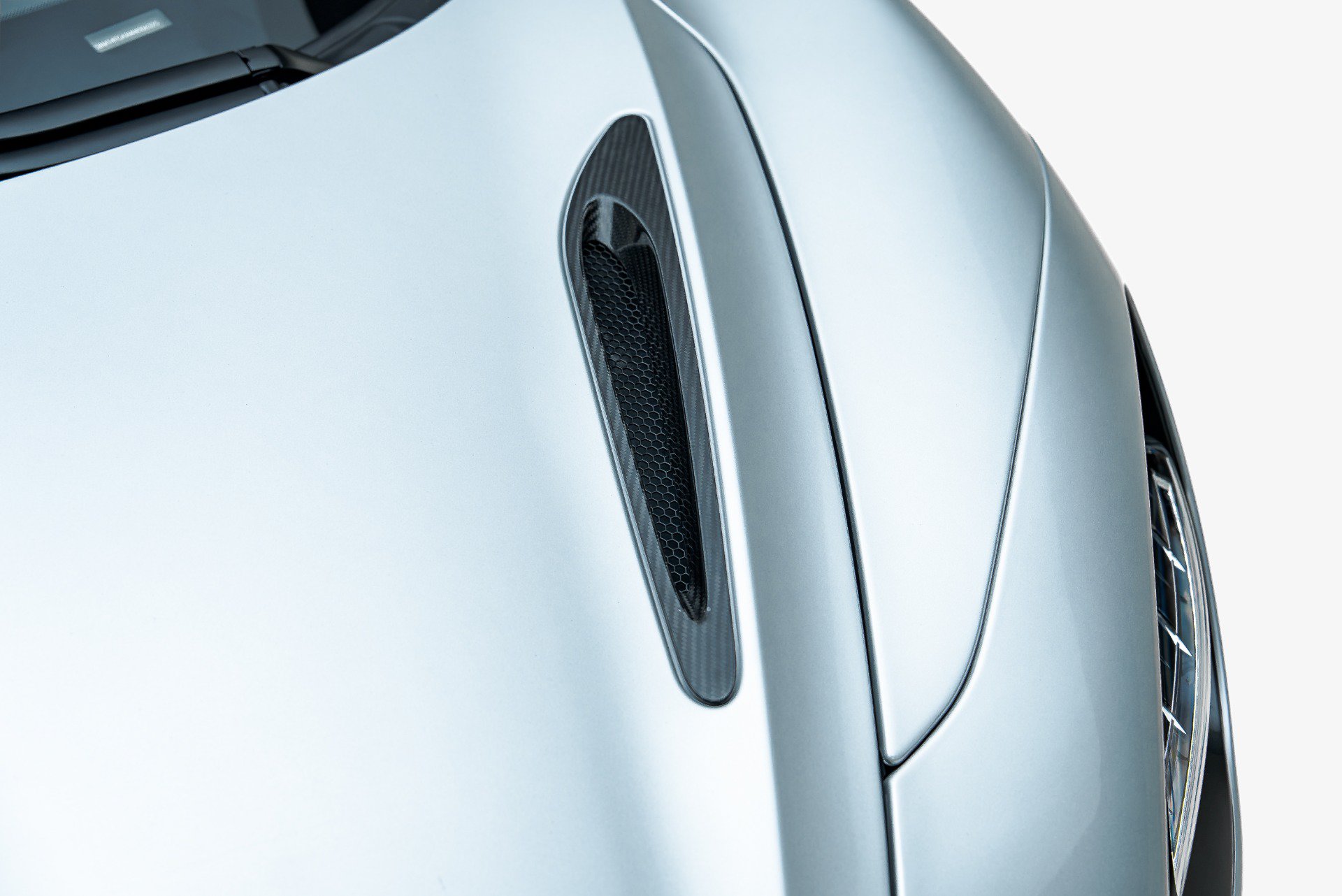 Used 2021 McLaren 720S Performance RWD image 23