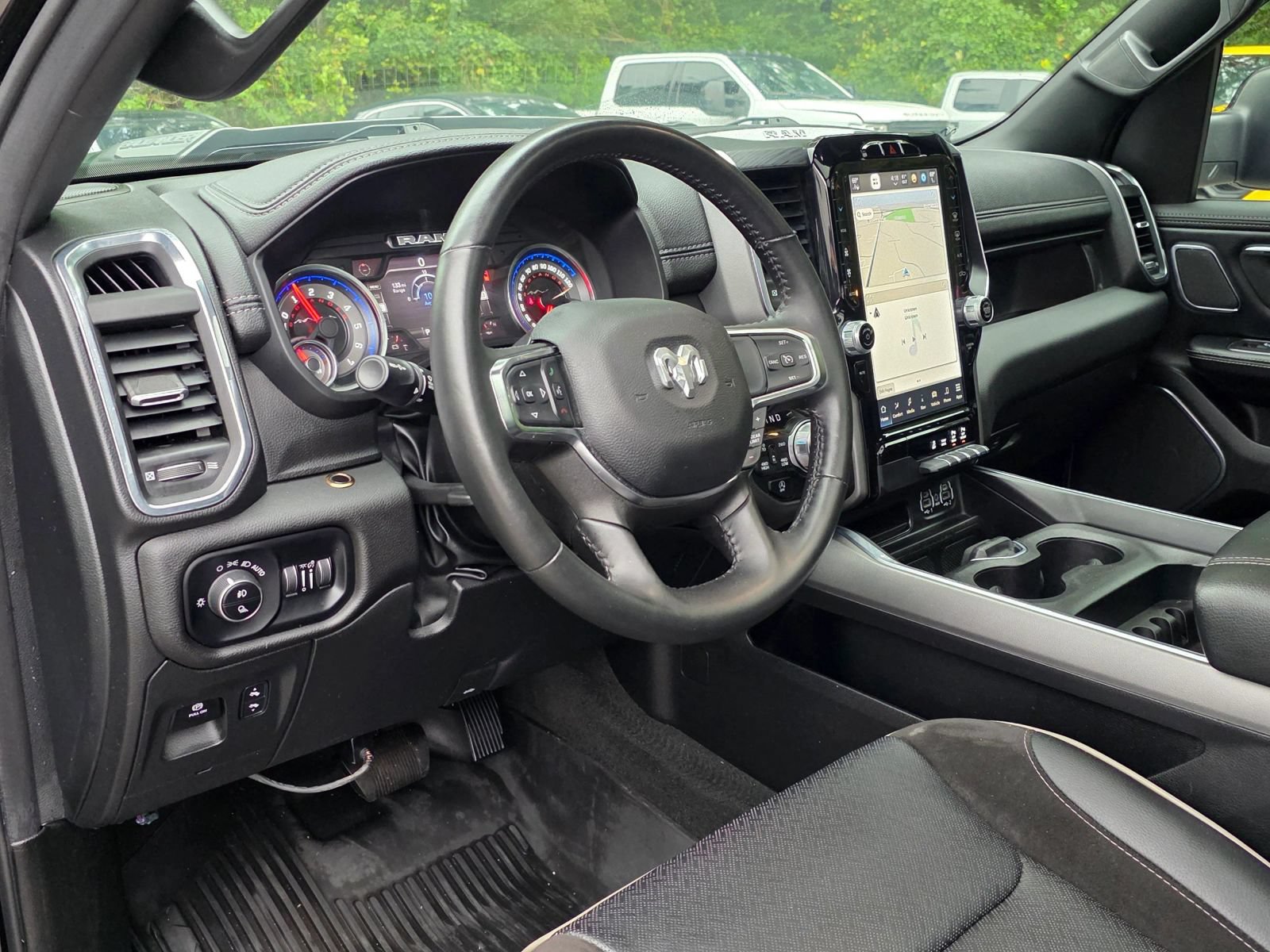 Used 2024 RAM 1500 Laramie AWD/4WD image 13