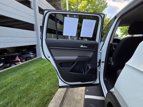 Certified 2021 Volkswagen Atlas S AWD/4WD image 27