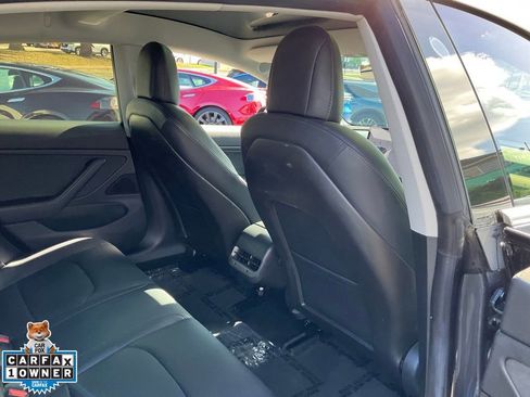 Used 2018 Tesla Model 3 Long Range image 49