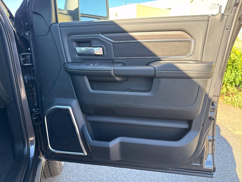 New 2027 RAM 2500 Laramie AWD/4WD image 28