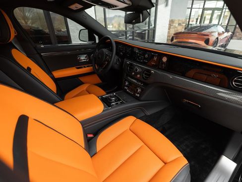 Used 2025 Rolls-Royce Ghost Black Badge AWD/4WD image 23