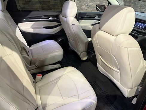 Used 2024 Buick Enclave Essence w/ Experience Buick Package FWD image 4