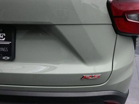 Used 2024 Chevrolet Trax RS w/ Driver Confidence Package FWD image 19