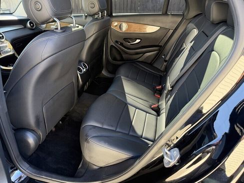 Used 2018 Mercedes-Benz GLC 350e 4MATIC image 26