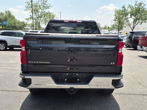 Used 2024 Chevrolet Silverado 1500 LT AWD/4WD image 9