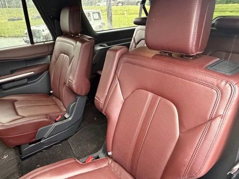 Used 2024 Ford Expedition Max Limited AWD/4WD image 16