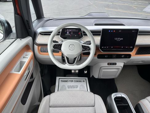 Used 2025 Volkswagen ID. Buzz 1st Edition image 19