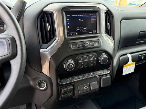 New 2026 Chevrolet Silverado 1500 Custom Trail Boss w/ LPO, Dark Essentials Package image 11