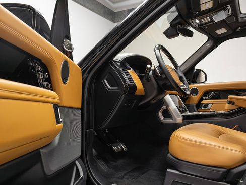 Used 2022 Land Rover Range Rover Autobiography image 48