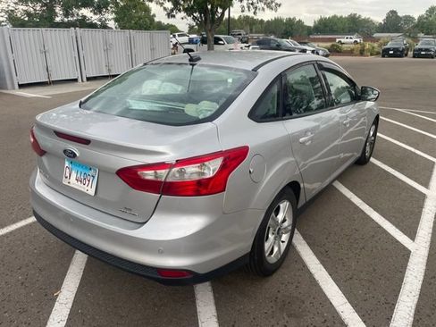 Used 2013 Ford Focus SE FWD image 4
