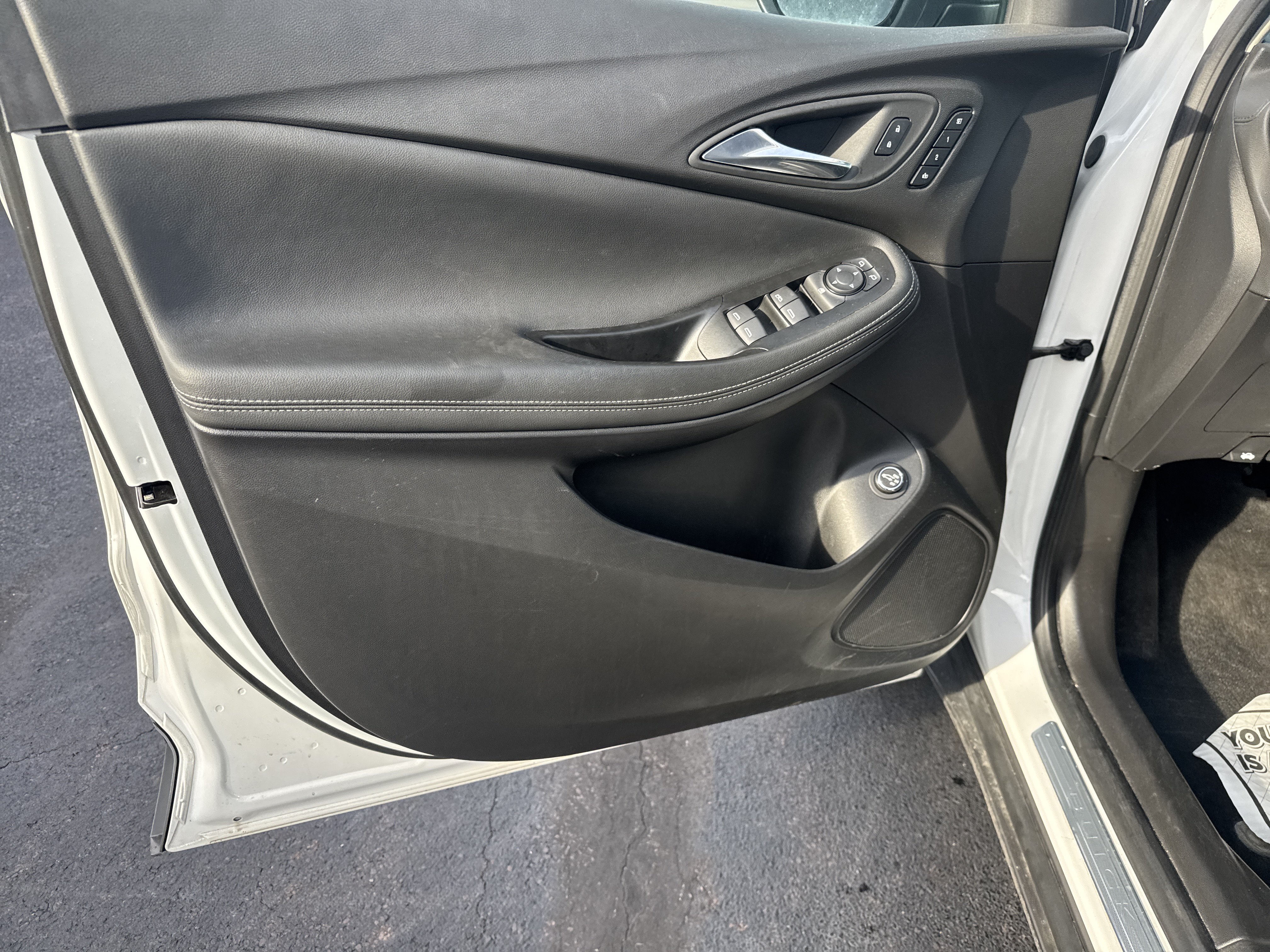 Used 2023 Buick Encore GX Essence w/ Advanced Technology Package AWD/4WD image 21