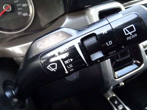 Used 2021 Kia Sorento SX image 16