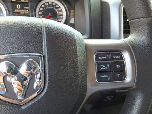Used 2022 RAM 1500 Classic SLT AWD/4WD image 10