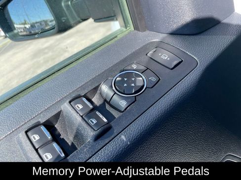 Used 2022 Ford F250 Lariat w/ Lariat Value Package image 13