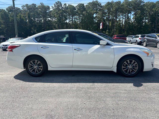 Used 2015 Nissan Altima 2.5 S w/ Sport Value Package FWD image 7