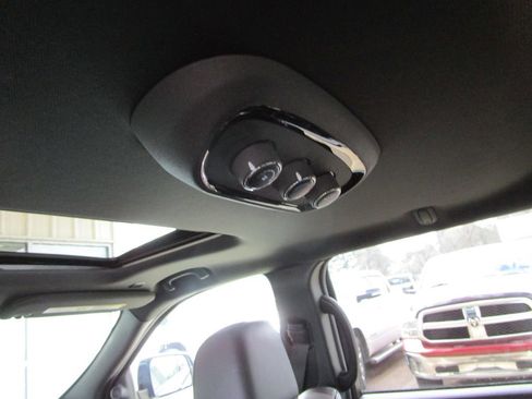 Used 2024 Dodge Durango GT image 21