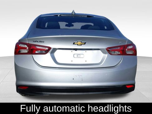 Used 2021 Chevrolet Malibu LT image 5