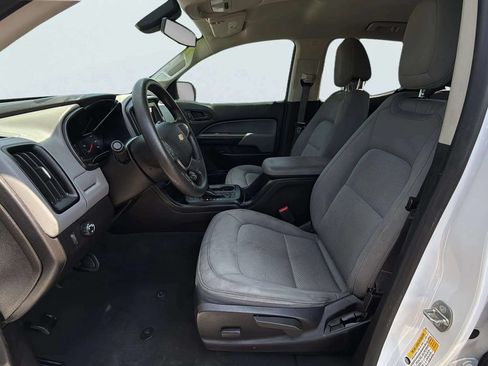 Used 2019 Chevrolet Colorado W/T w/ WT Convenience Package RWD image 13