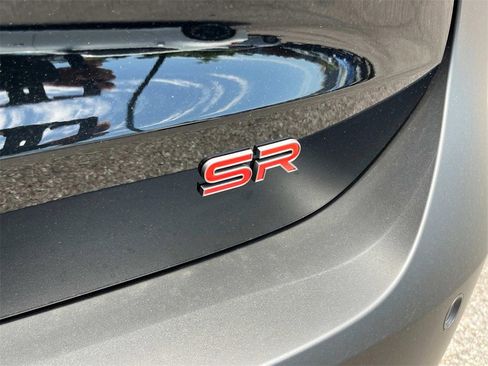 New 2025 Nissan Kicks SR image 12