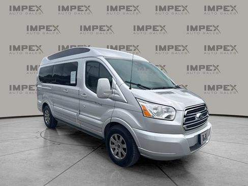 Used 2019 Ford Transit 150 130 Low Roof w/ Exterior Upgrade Package RWD image 4