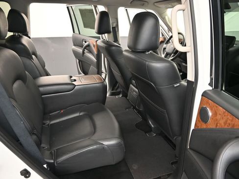 Used 2024 Nissan Armada SL w/ Captain's Chairs Package RWD image 28