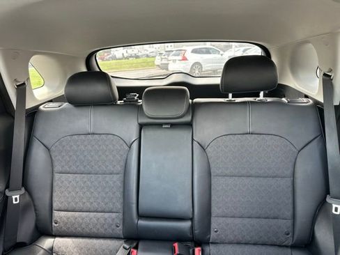 Certified 2022 Kia Niro LXS FWD image 15
