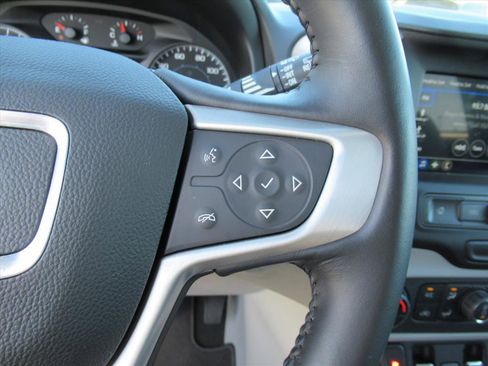 Used 2018 GMC Terrain SLE w/ Driver Convenience Package image 20