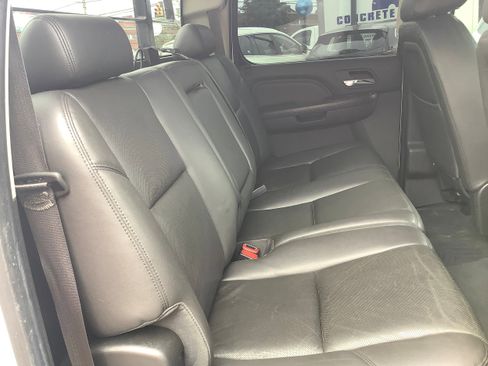 Used 2013 GMC Sierra 2500 Denali w/ Snow Plow Prep Package image 13