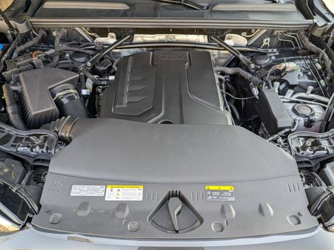 New 2025 Audi Q5 Premium image 12