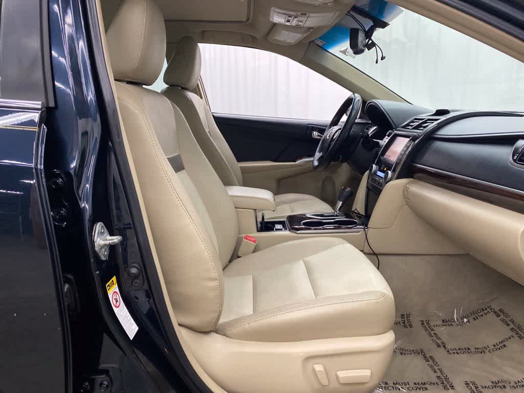 Used 2013 Toyota Camry XLE FWD image 17